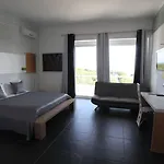 Oasis Park Hotel