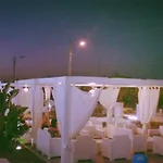 Oasis Park Hotel