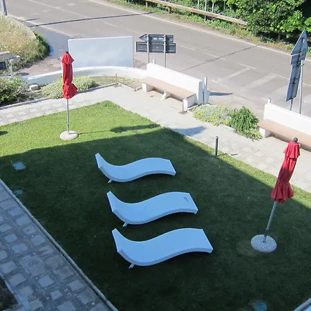 Oasis Park Hotel 3*