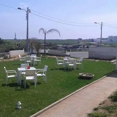 Oasis Park Hotel 3*